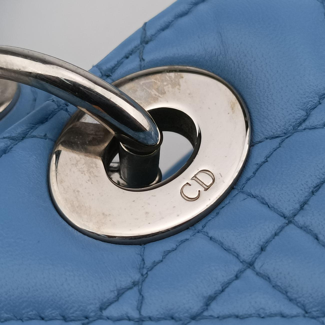 Lady DiorBluelambskin15-BO-0114レディディオールブルーラムスキン15-BO-0114