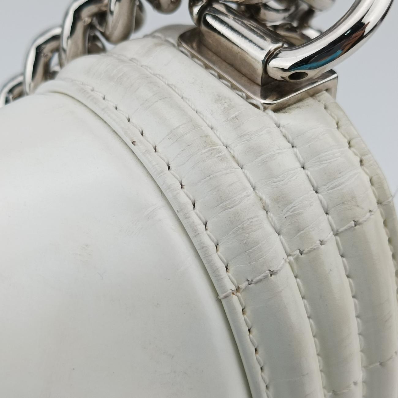 BOY CHANELWhitePatentA6702116191646ボーイシャネルホワイトパテントA6702116191646