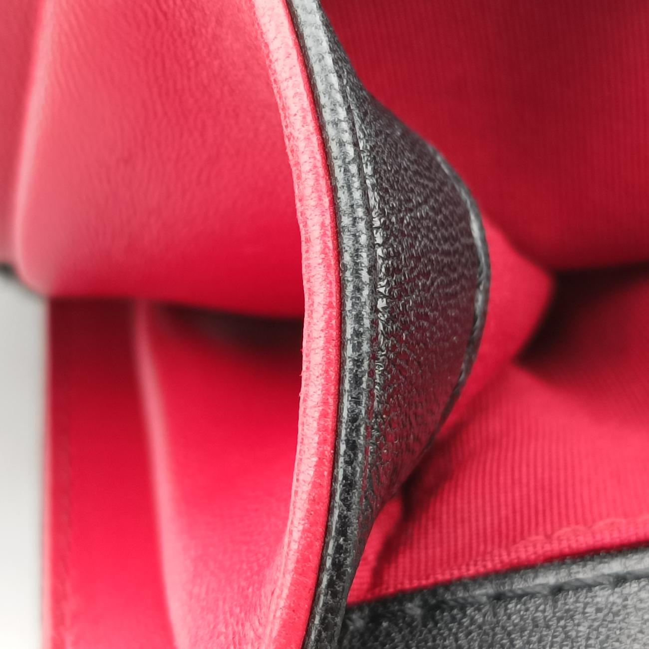 BOY CHANELRed×blacklambskinA6708623337077ボーイシャネルレッド×ブラックラムスキンA6708623337077