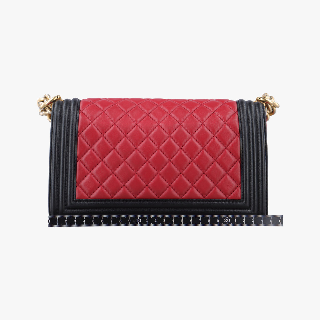 BOY CHANELRed×blacklambskinA6708623337077ボーイシャネルレッド×ブラックラムスキンA6708623337077