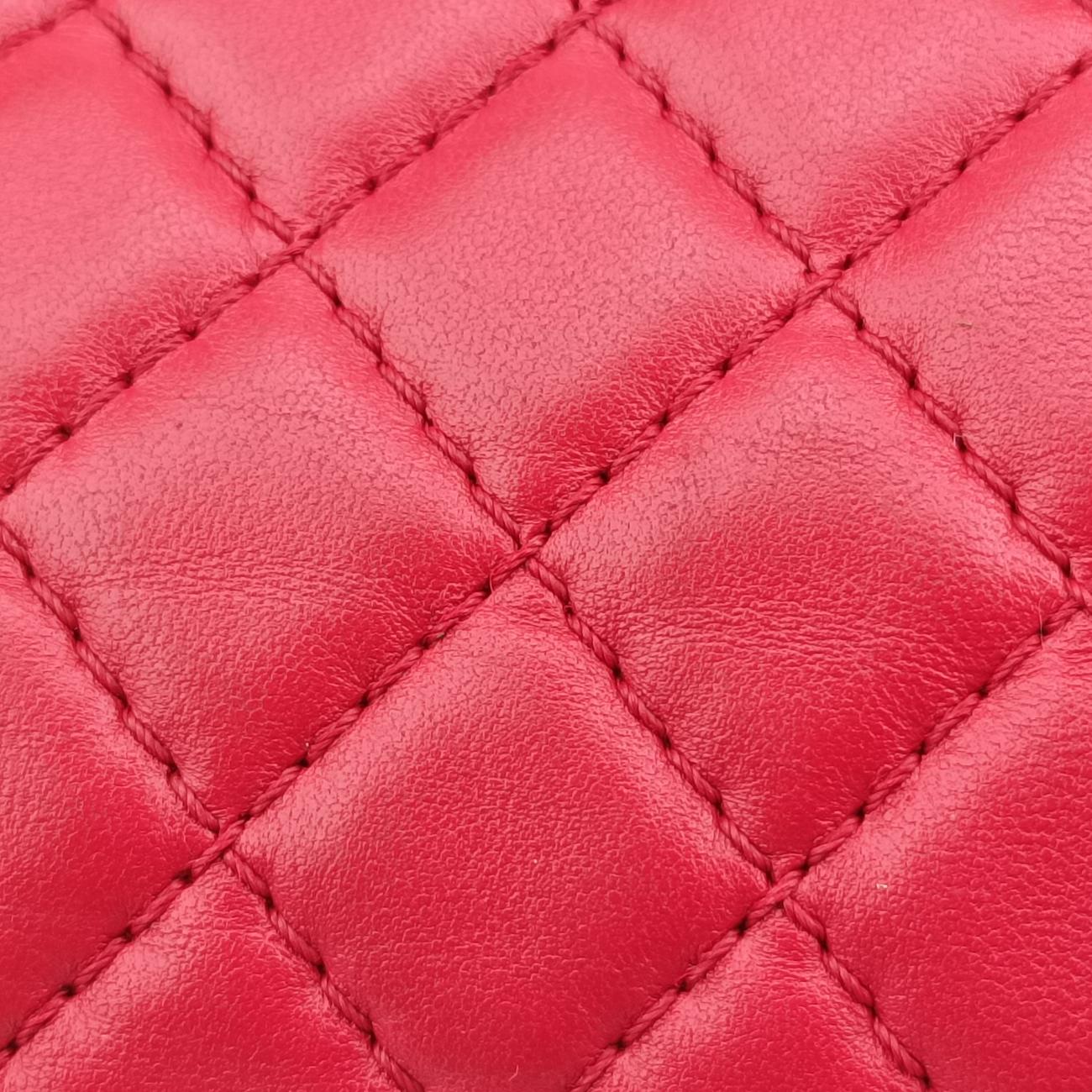 BOY CHANELRed×blacklambskinA6708623337077ボーイシャネルレッド×ブラックラムスキンA6708623337077