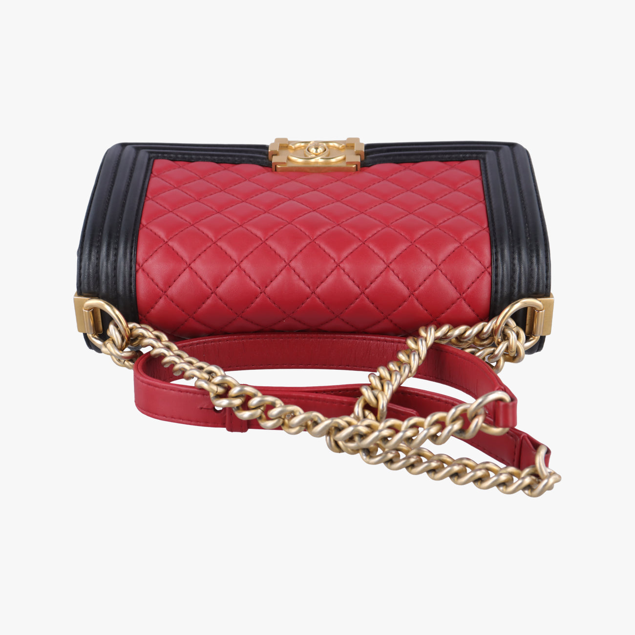 BOY CHANELRed×blacklambskinA6708623337077ボーイシャネルレッド×ブラックラムスキンA6708623337077