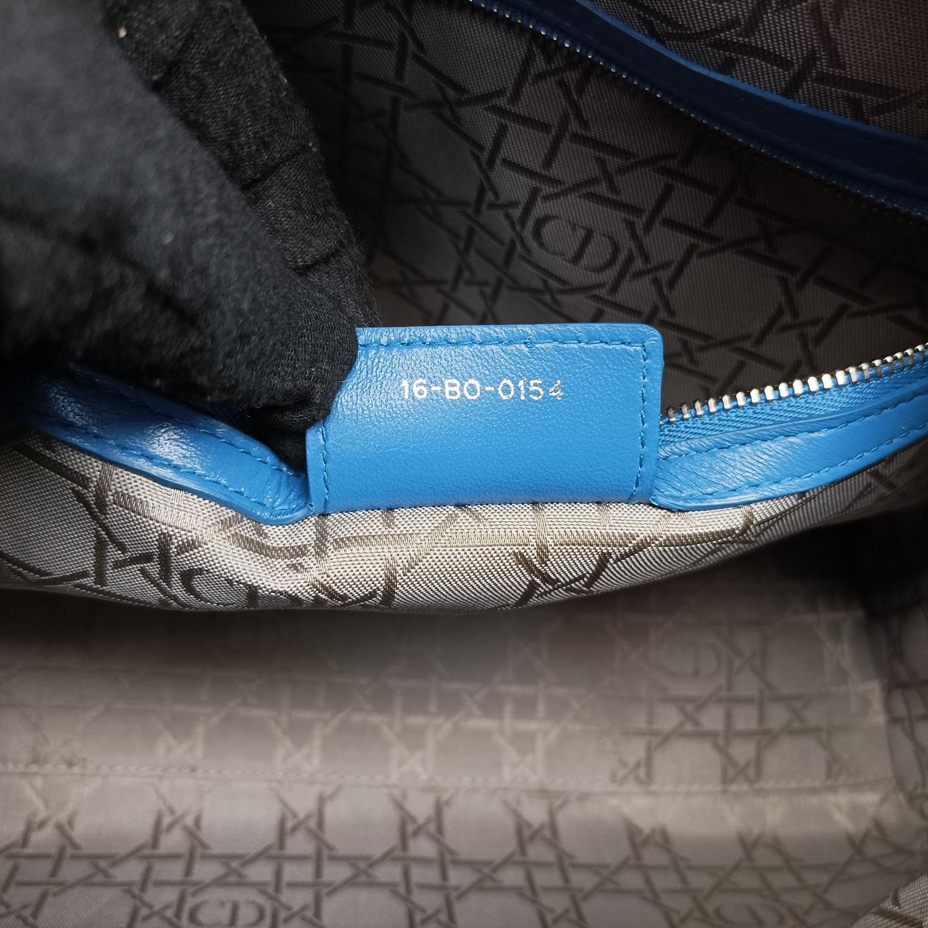 Lady DiorBluelambskin16-BO-0154レディディオールブルーラムスキン16-BO-0154