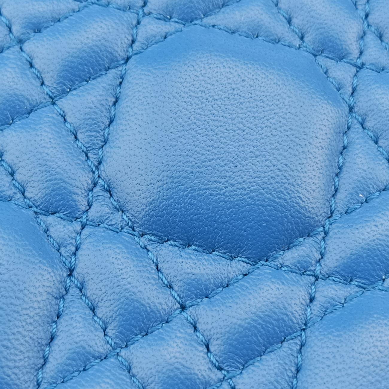 Lady DiorBluelambskin16-BO-0154レディディオールブルーラムスキン16-BO-0154