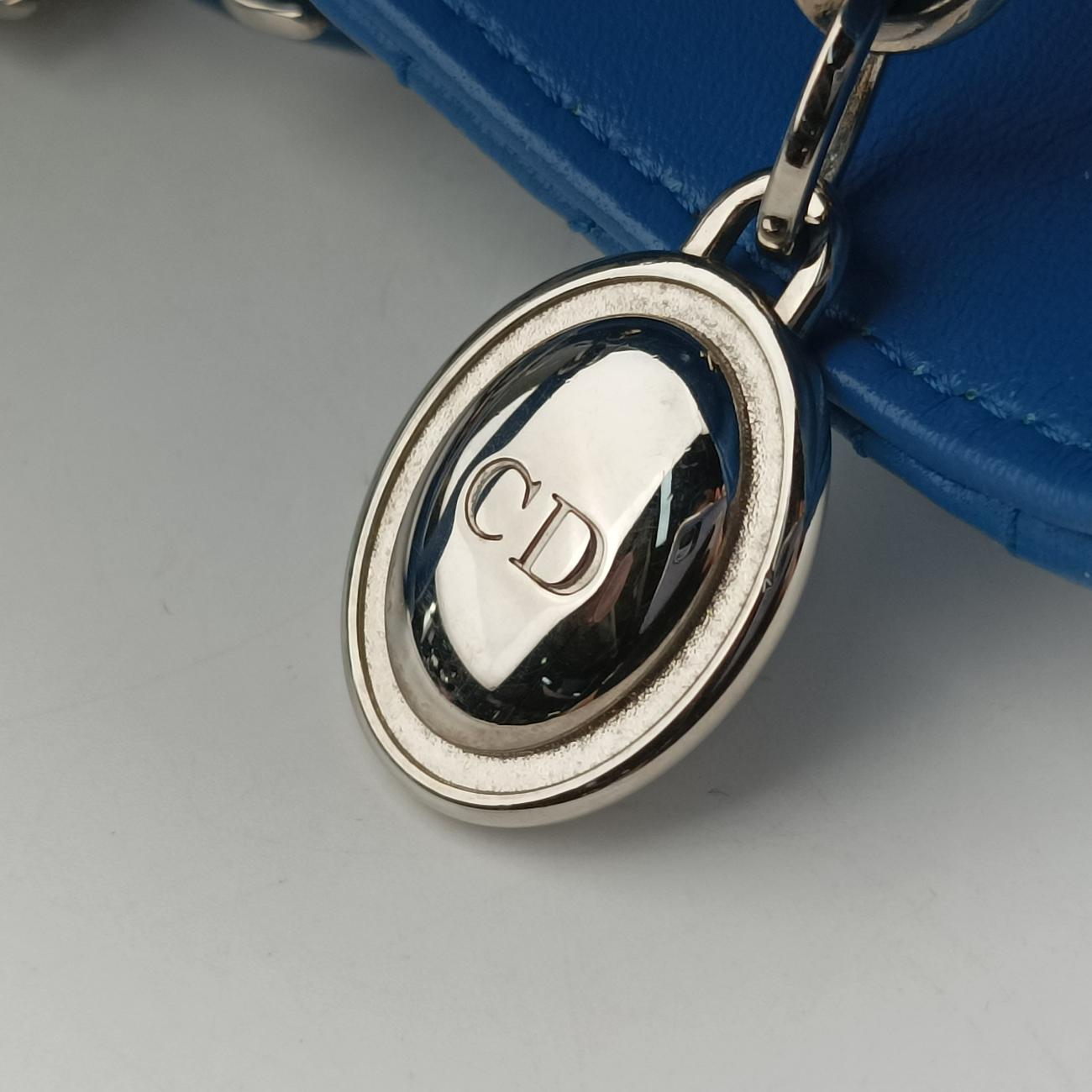 Lady DiorBluelambskin16-BO-0154レディディオールブルーラムスキン16-BO-0154