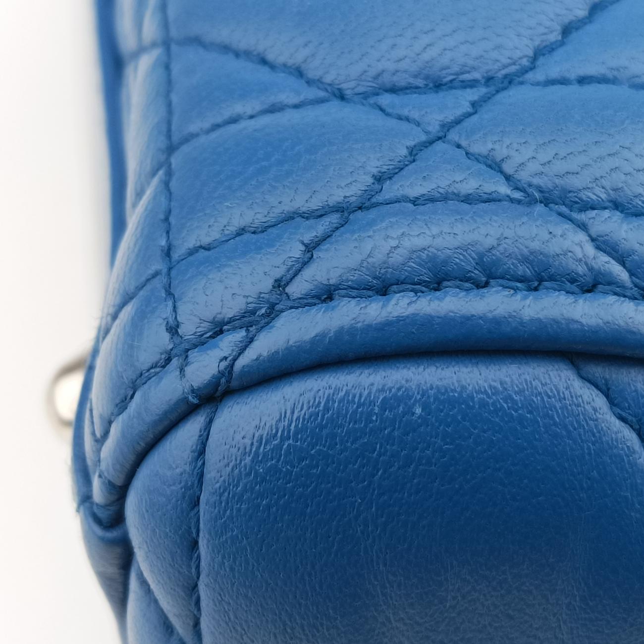 Lady DiorBluelambskin16-BO-0154レディディオールブルーラムスキン16-BO-0154