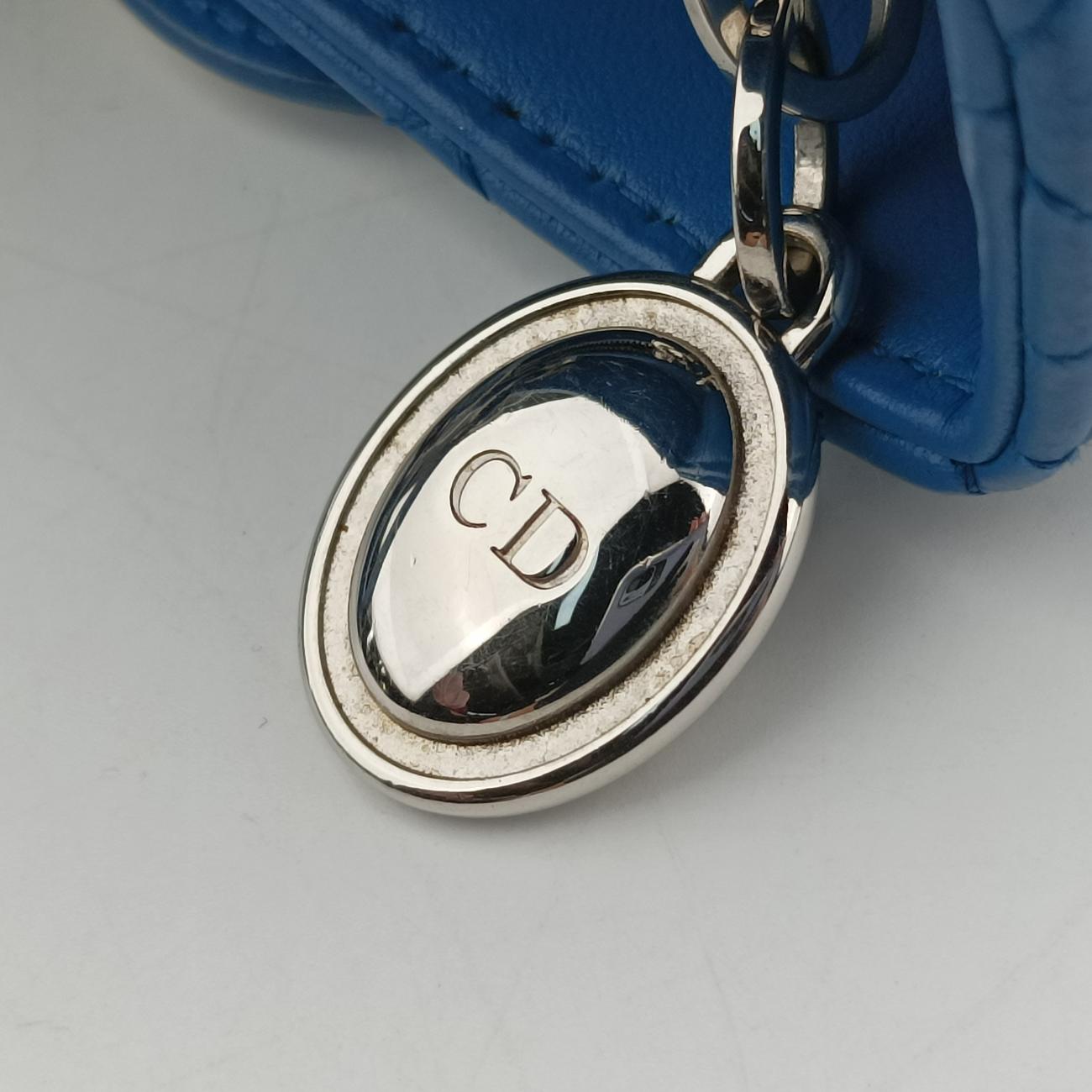 Lady DiorBluelambskin16-BO-0154レディディオールブルーラムスキン16-BO-0154