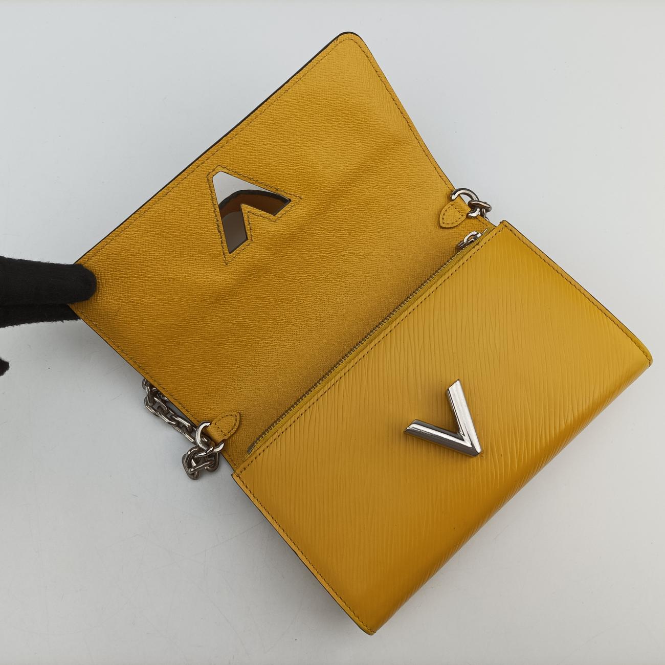 Early Bird Twist Chain Wallet JonquilleYellow x MulticolorEpiM61752SP0196アーリーバードツイストチェーンウォレット ジョンキールイエロー×マルチカラーエピM61752SP0196