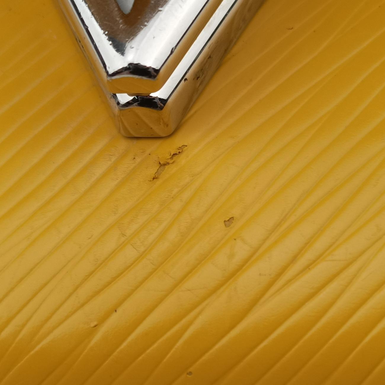 Early Bird Twist Chain Wallet JonquilleYellow x MulticolorEpiM61752SP0196アーリーバードツイストチェーンウォレット ジョンキールイエロー×マルチカラーエピM61752SP0196