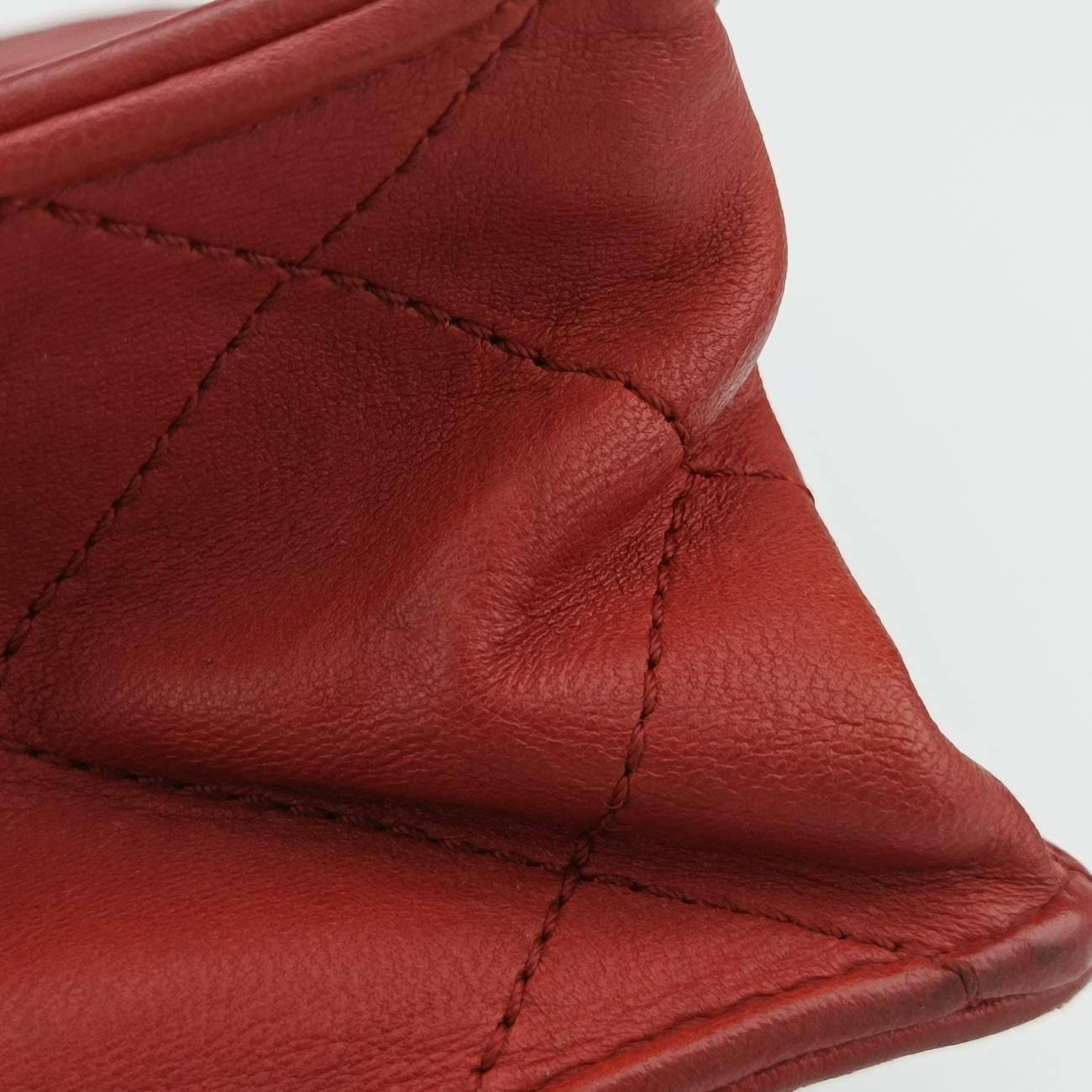 Paris-Byzance Take Away FlapRedlambskinA6673915501113マトラッセ ターンロック 2.55レッドラムスキンA6673915501113