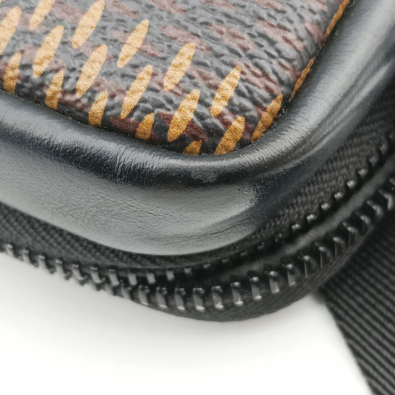 NIGO collaboration Double phone pouchEBENEDamier GiantN40377TR2250NIGOコラボ ダブルフォンポーチエベヌダミエ ジャイアントN40377TR2250