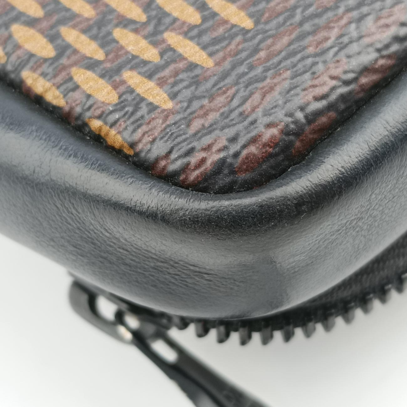 NIGO collaboration Double phone pouchEBENEDamier GiantN40377TR2250NIGOコラボ ダブルフォンポーチエベヌダミエ ジャイアントN40377TR2250