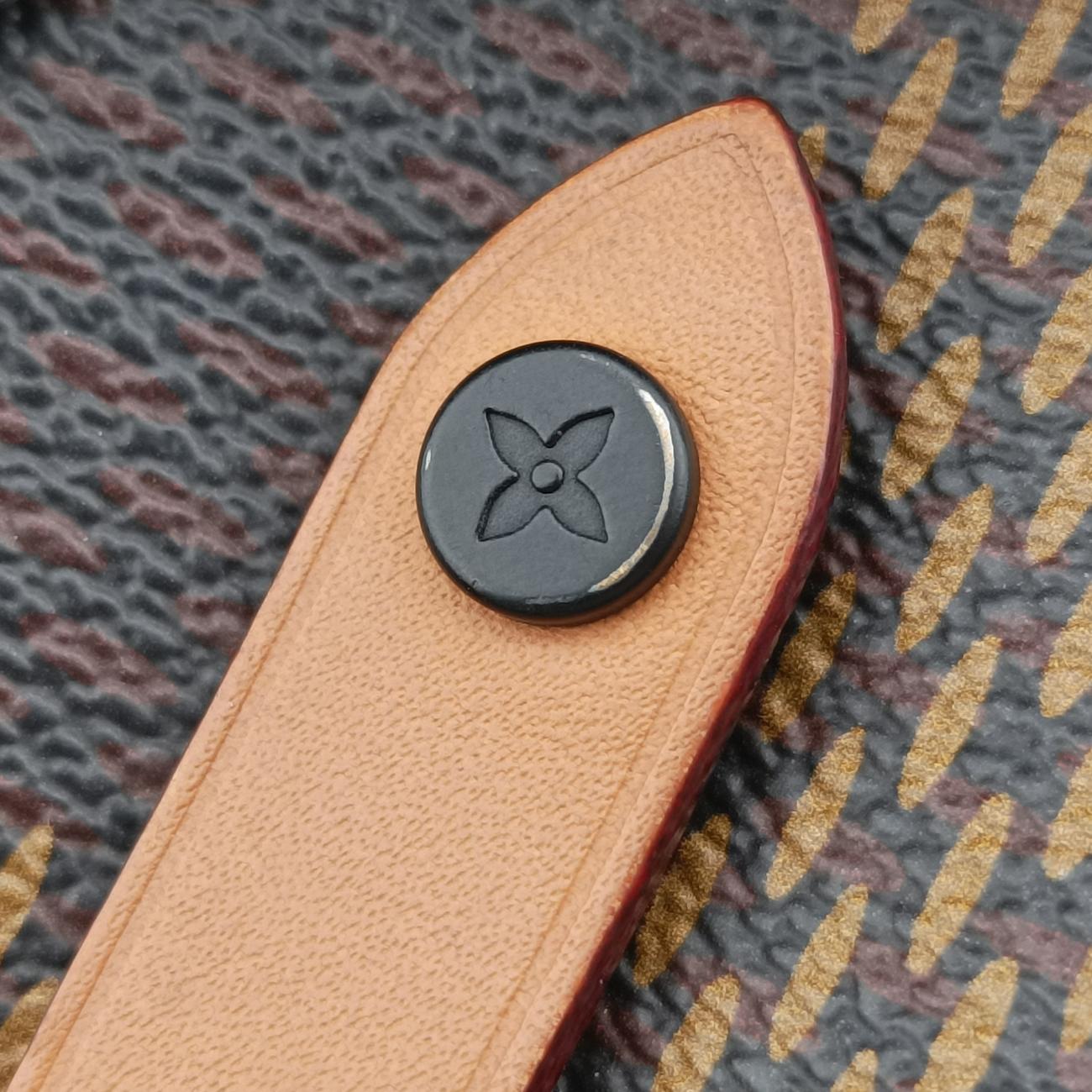 NIGO collaboration Double phone pouchEBENEDamier GiantN40377TR2250NIGOコラボ ダブルフォンポーチエベヌダミエ ジャイアントN40377TR2250