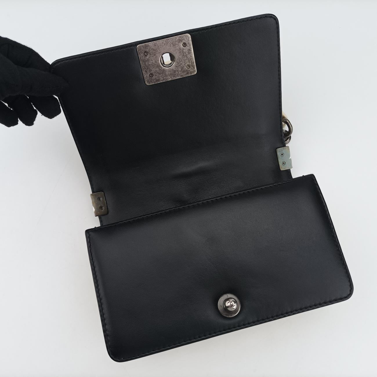 BOY CHANELWhite×BlackLambskinA6708518463703ボーイシャネルホワイト×ブラックラムスキンA6708518463703