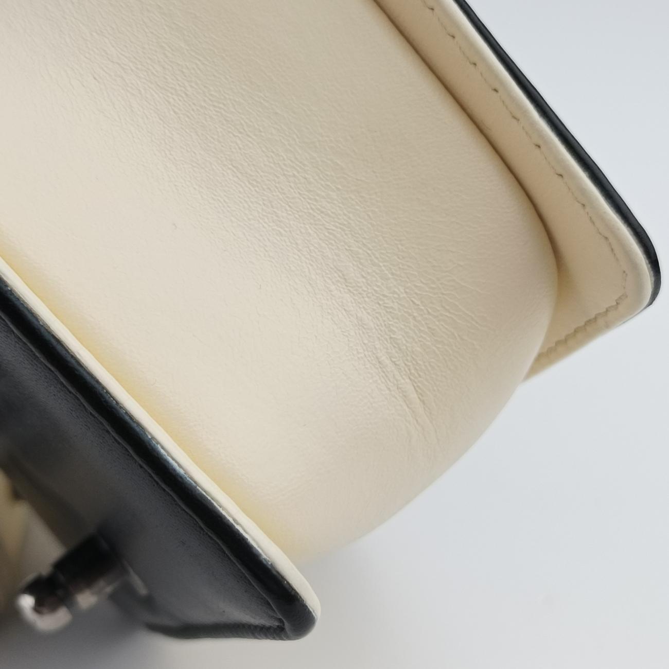 BOY CHANELWhite×BlackLambskinA6708518463703ボーイシャネルホワイト×ブラックラムスキンA6708518463703