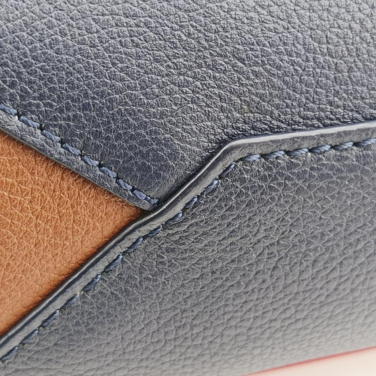 LOCKME II BBRed x Navy x BrownLeatherM42860DU3156ロックミーIIレッド x ネイビー x ブラウンレザーM42860DU3156