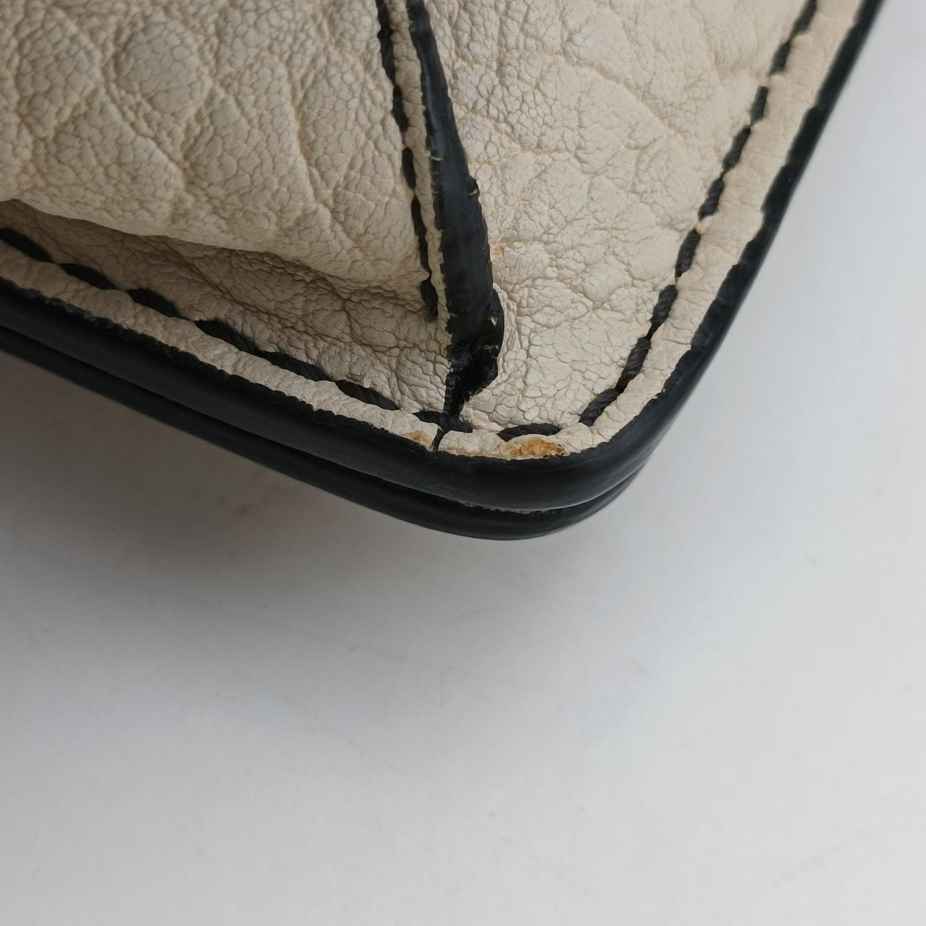 J'AdiorWhiteLeather19-MA-0197ジャディオールホワイトレザー19-MA-0197