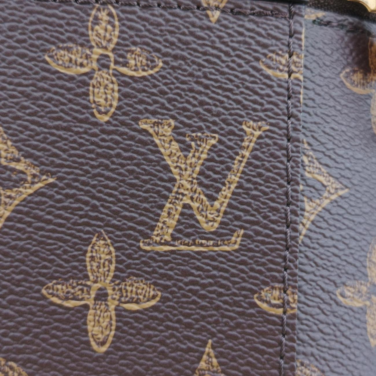 Monogram (No. 7) Vertical Box TrunkBrownPVC coated canvasM59664ICチップモノグラム(N°7) ヴェルティカル ボックス トランクブラウン系PVCコーティングキャンバスM59664ICチップ