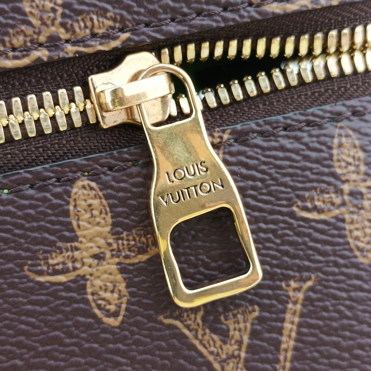 Monogram (No. 7) Vertical Box TrunkBrownPVC coated canvasM59664ICチップモノグラム(N°7) ヴェルティカル ボックス トランクブラウン系PVCコーティングキャンバスM59664ICチップ