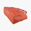 THE ARCO ToteOrange RedlambskinB09578945Lザ アルコトートオレンジレッドラムスキンB09578945L
