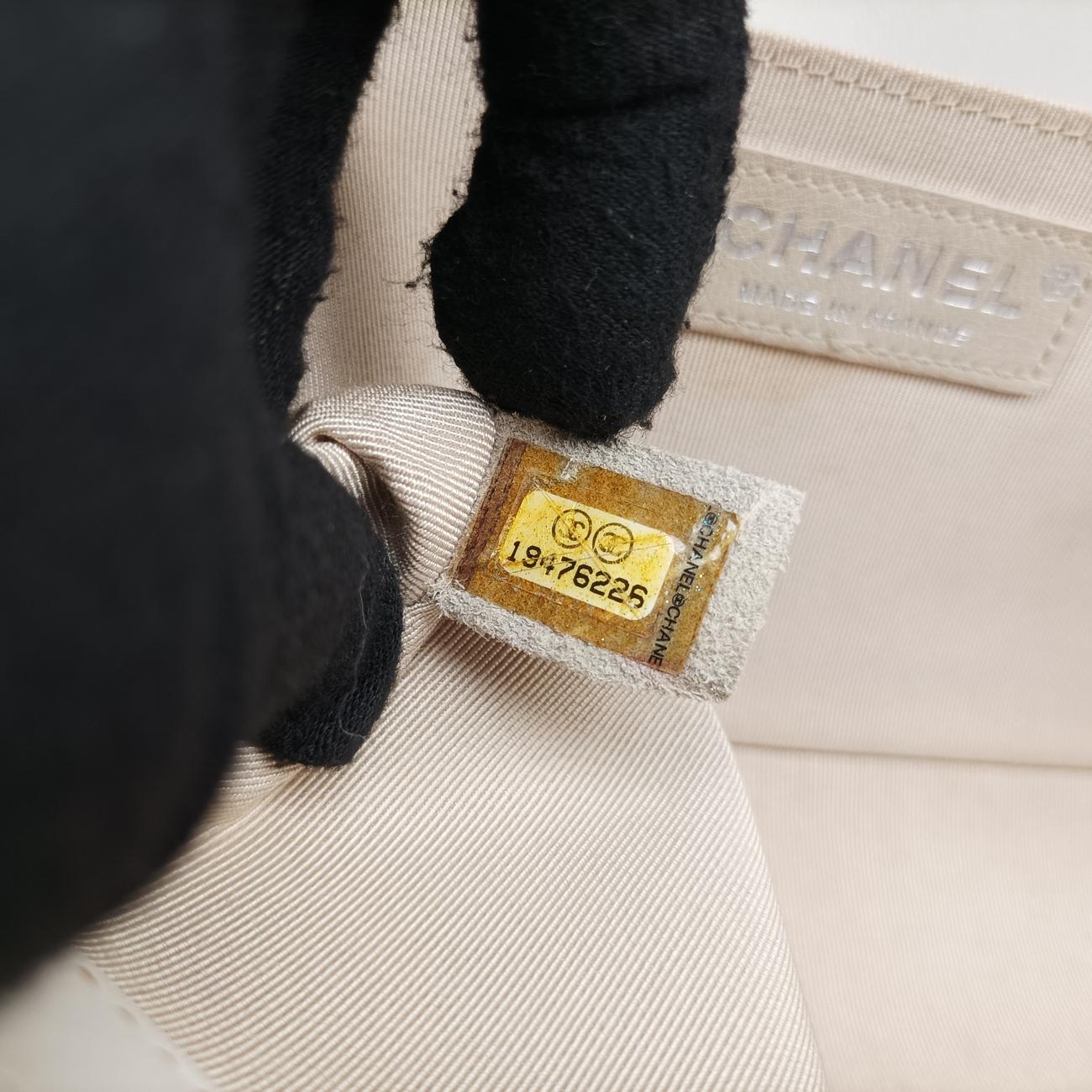 BOY CHANELbeigeLeatherA6708619476226ボーイシャネルベージュレザーA6708619476226