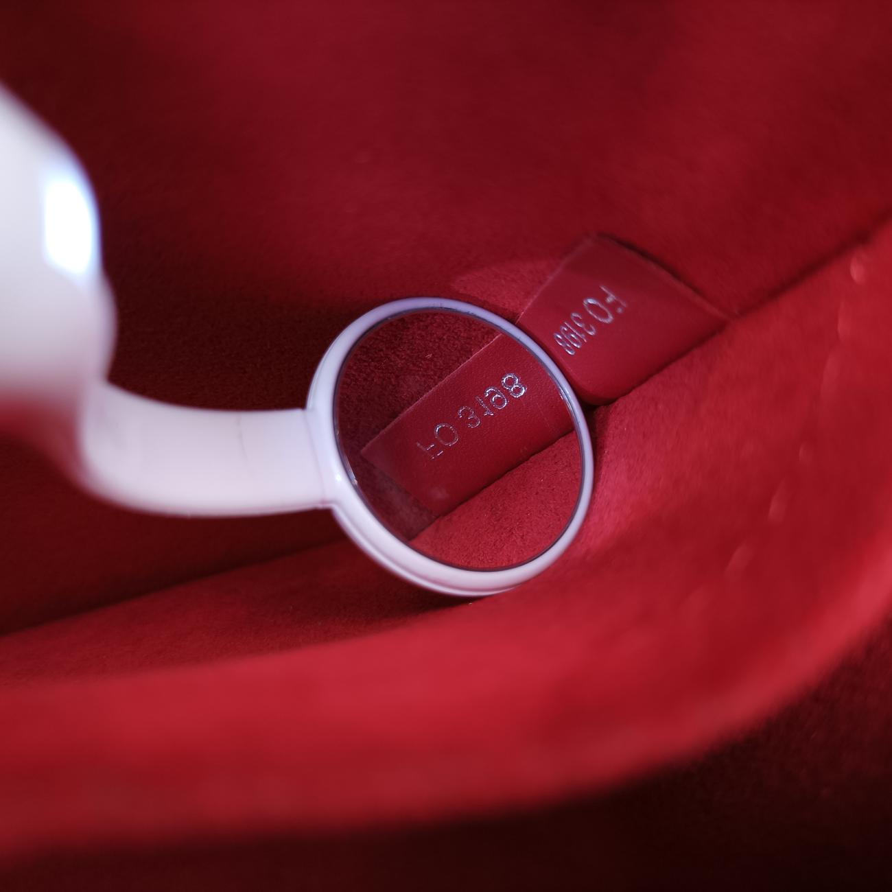 Very Chain BagRubyleatherM44285FO3198ヴェリーチェーンバッグルビーレザーM44285FO3198