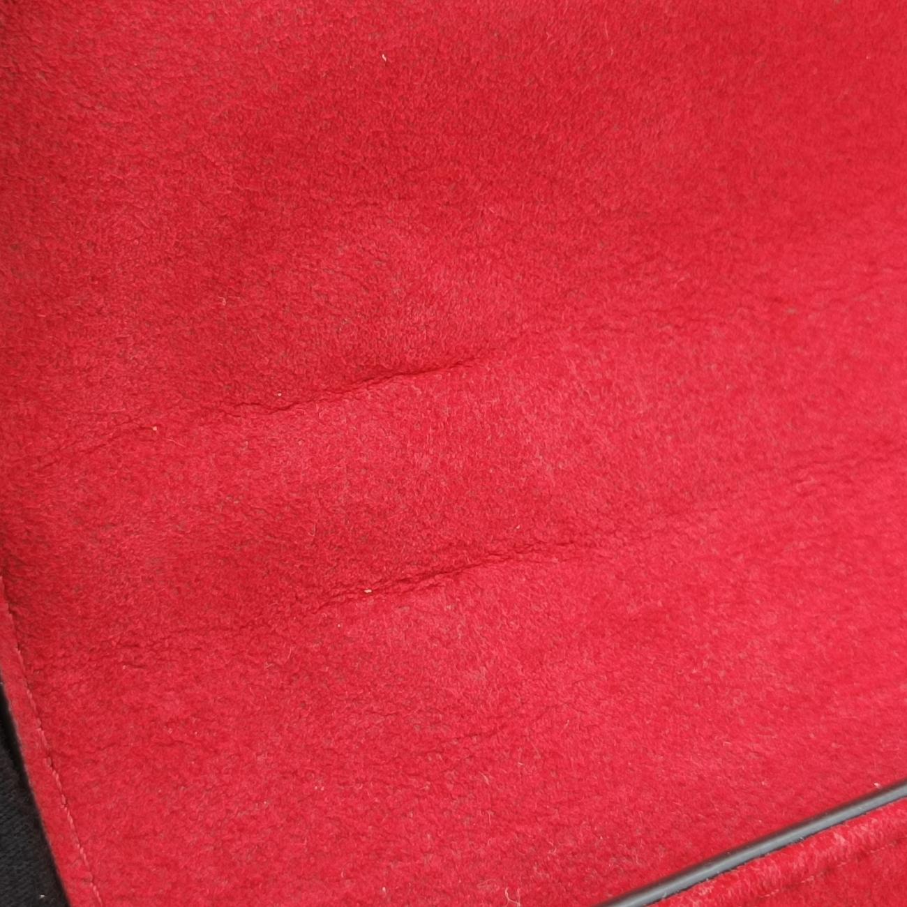 Very Chain BagRubyleatherM44285FO3198ヴェリーチェーンバッグルビーレザーM44285FO3198