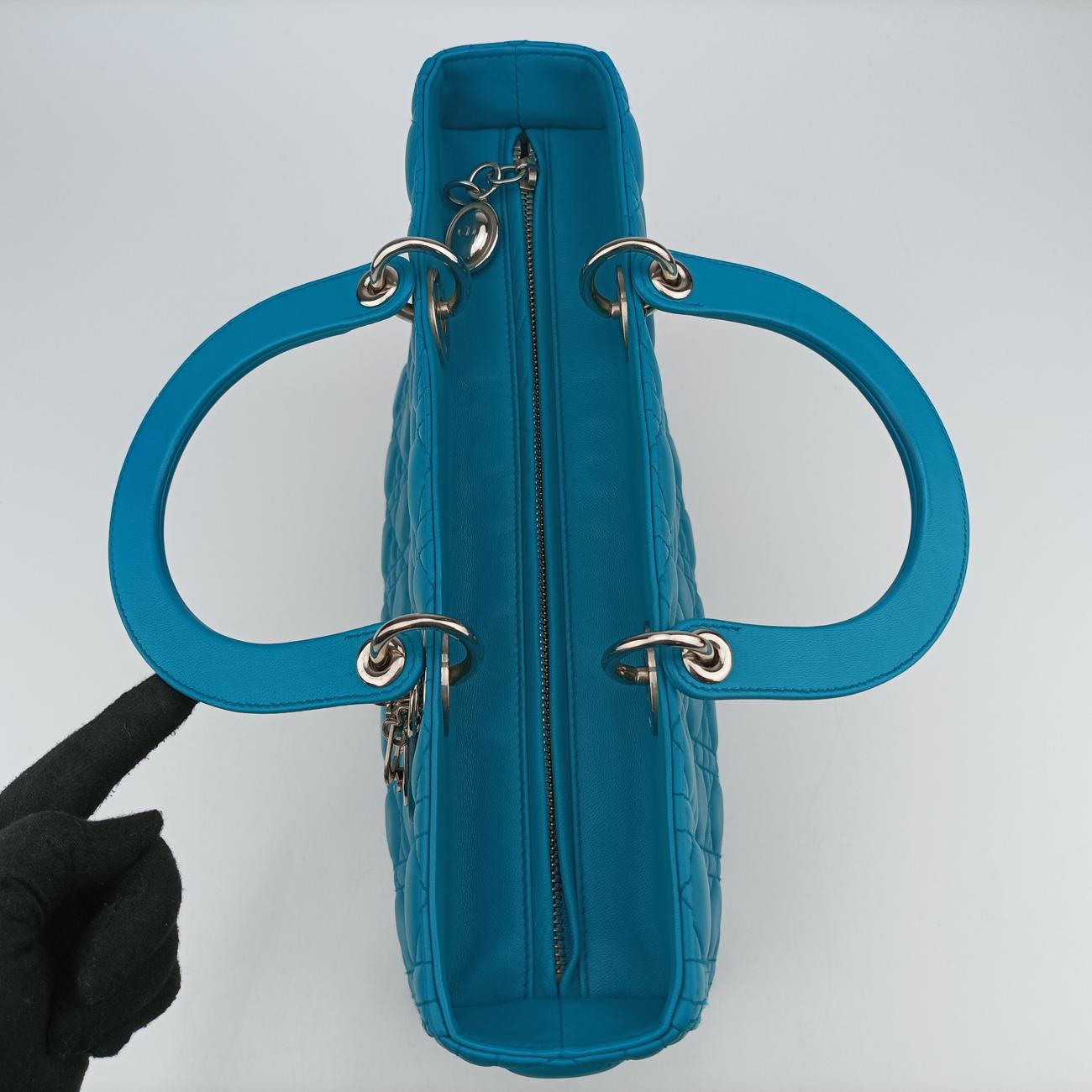 Lady DiorBluelambskin18-MA-0133レディディオールブルーラムスキン18-MA-0133