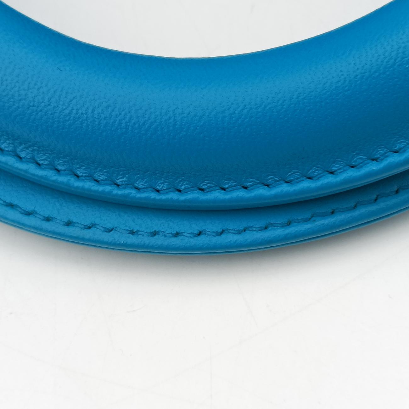 Lady DiorBluelambskin18-MA-0133レディディオールブルーラムスキン18-MA-0133