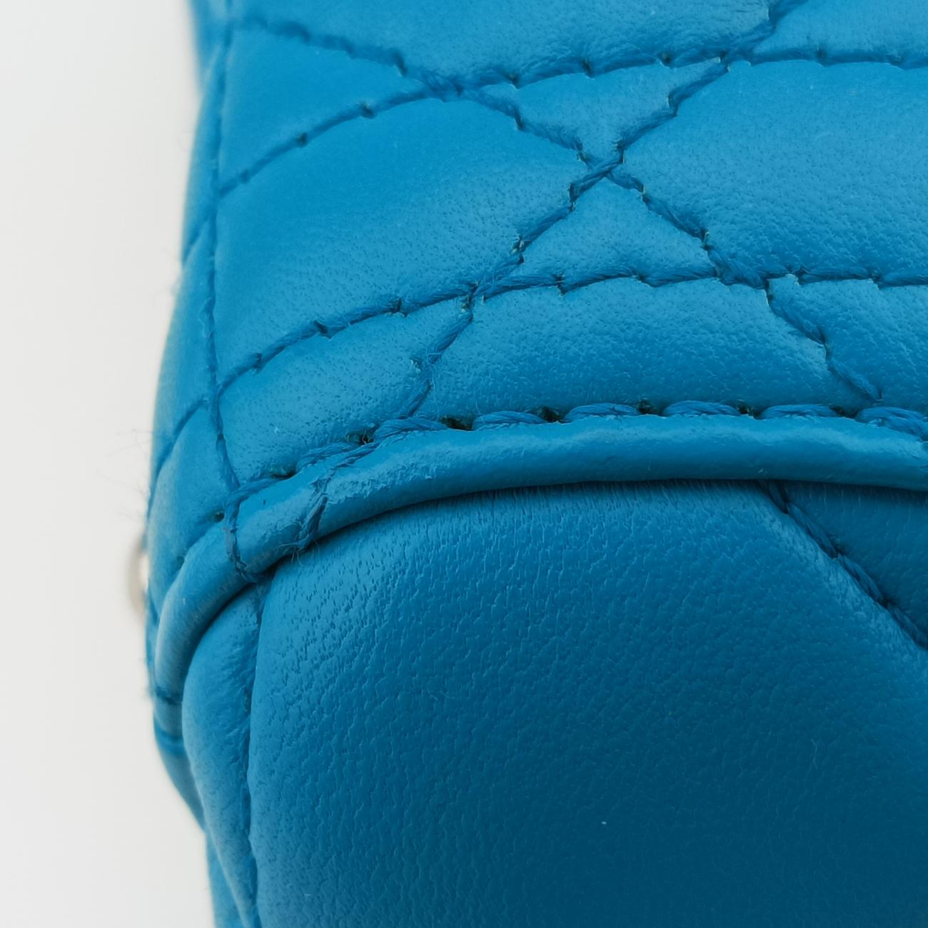 Lady DiorBluelambskin18-MA-0133レディディオールブルーラムスキン18-MA-0133