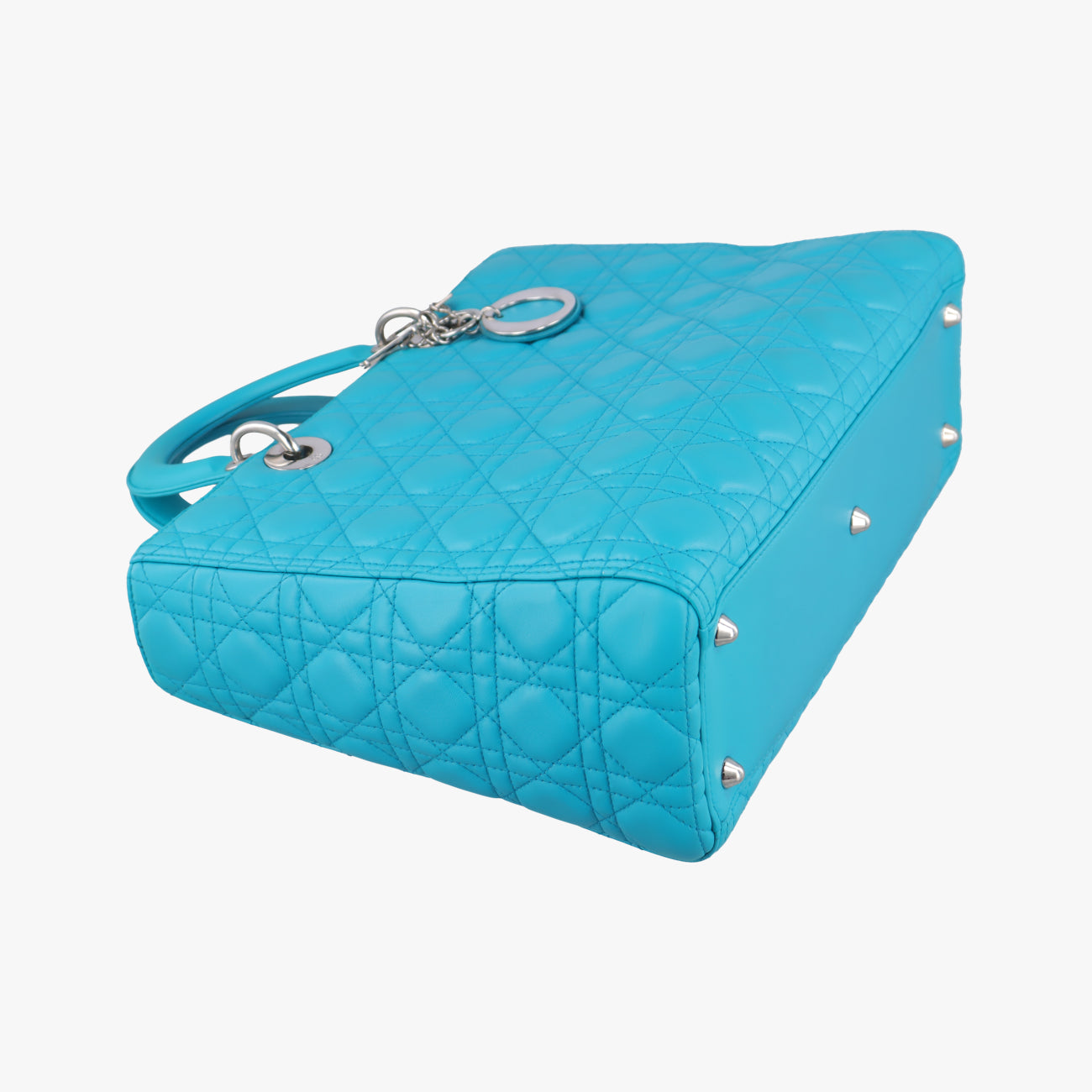 Lady DiorBluelambskin18-MA-0133レディディオールブルーラムスキン18-MA-0133