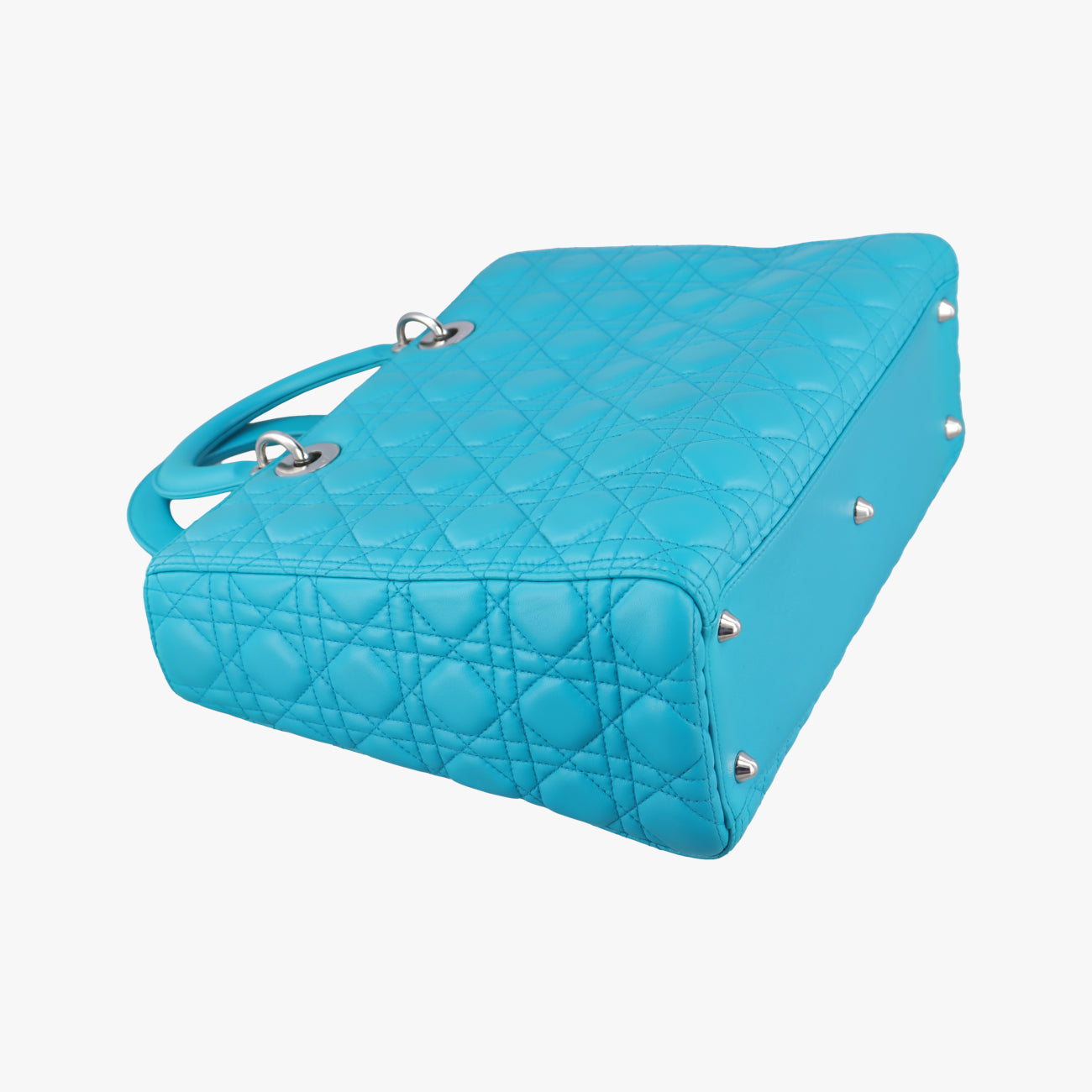 Lady DiorBluelambskin18-MA-0133レディディオールブルーラムスキン18-MA-0133