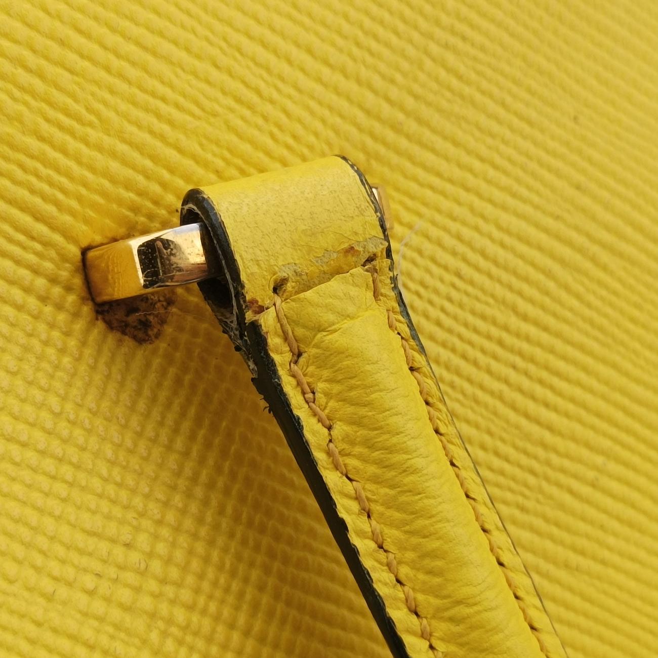 Cuir Studded Open PromenadeYellowSaffiano LeatherBN275325プロムナード スタッズイエローサフィアーノレザーBN275325