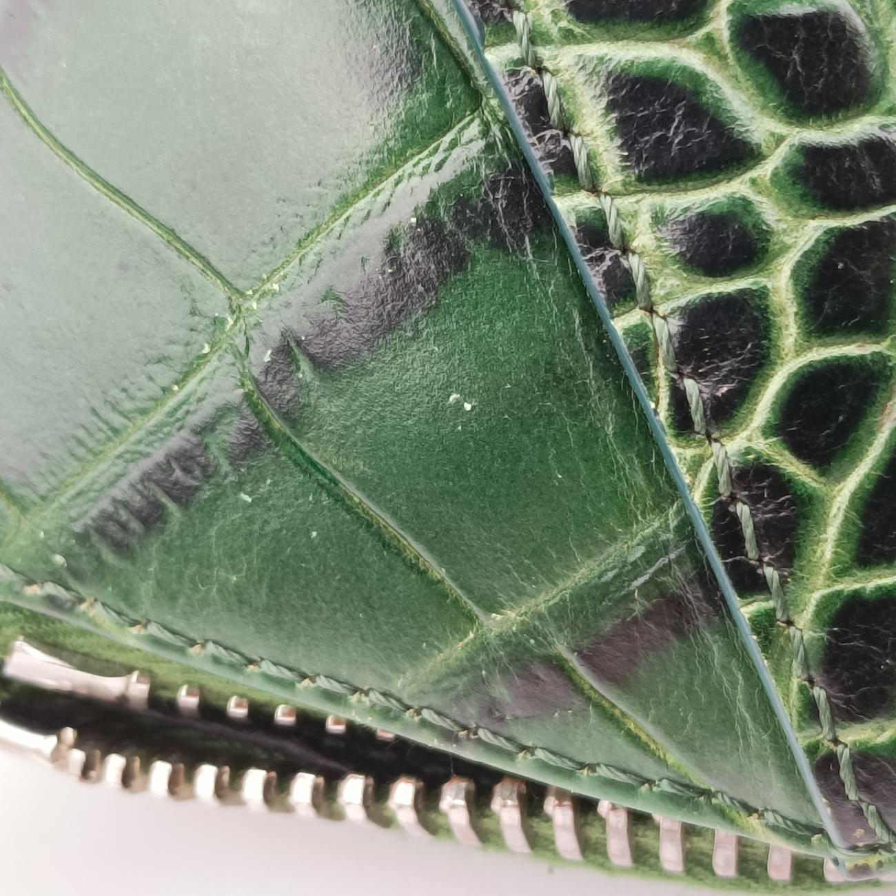 AntigonaGreenLeather3C0152アンティゴナグリーンレザー3C0152