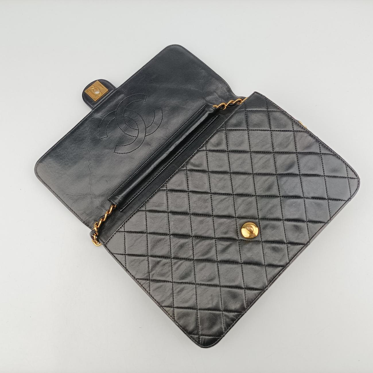 Matelasse 25 Push Lock ChainBlacklambskinA0357011273450マトラッセ25 プッシュロック チェーンブラックラムスキンA0357011273450