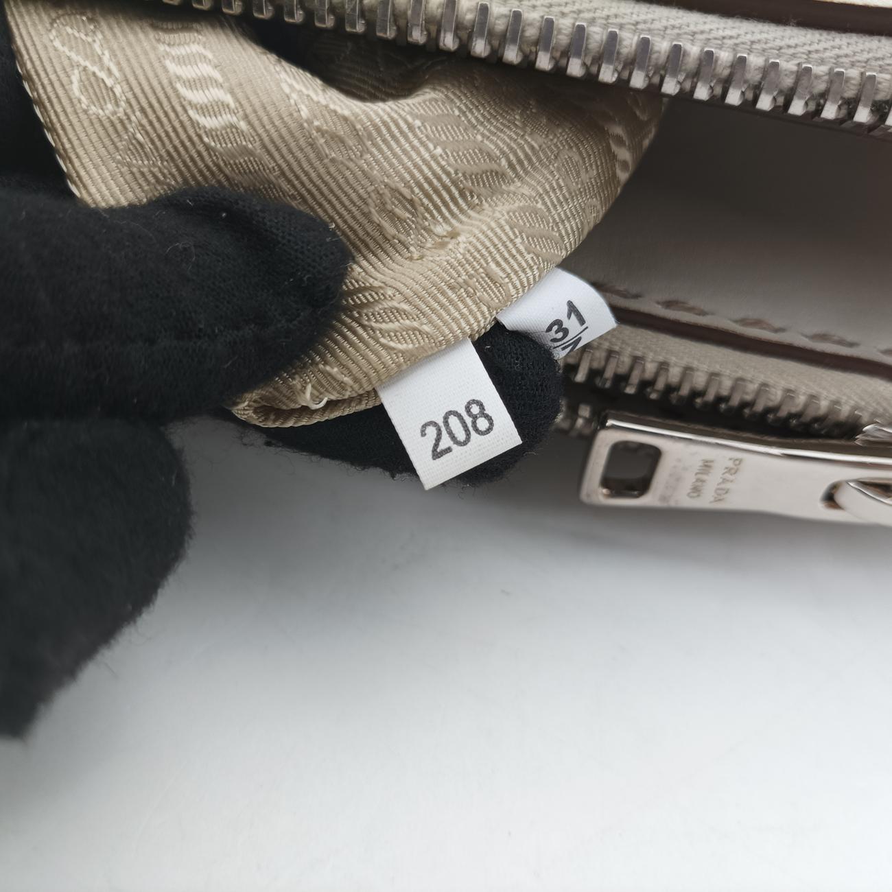 city Twin Pocket SatchelWhiteleatherBN2857208 31/Zシティ ツイン ポケット サッチェルホワイトレザーBN2857208 31/Z