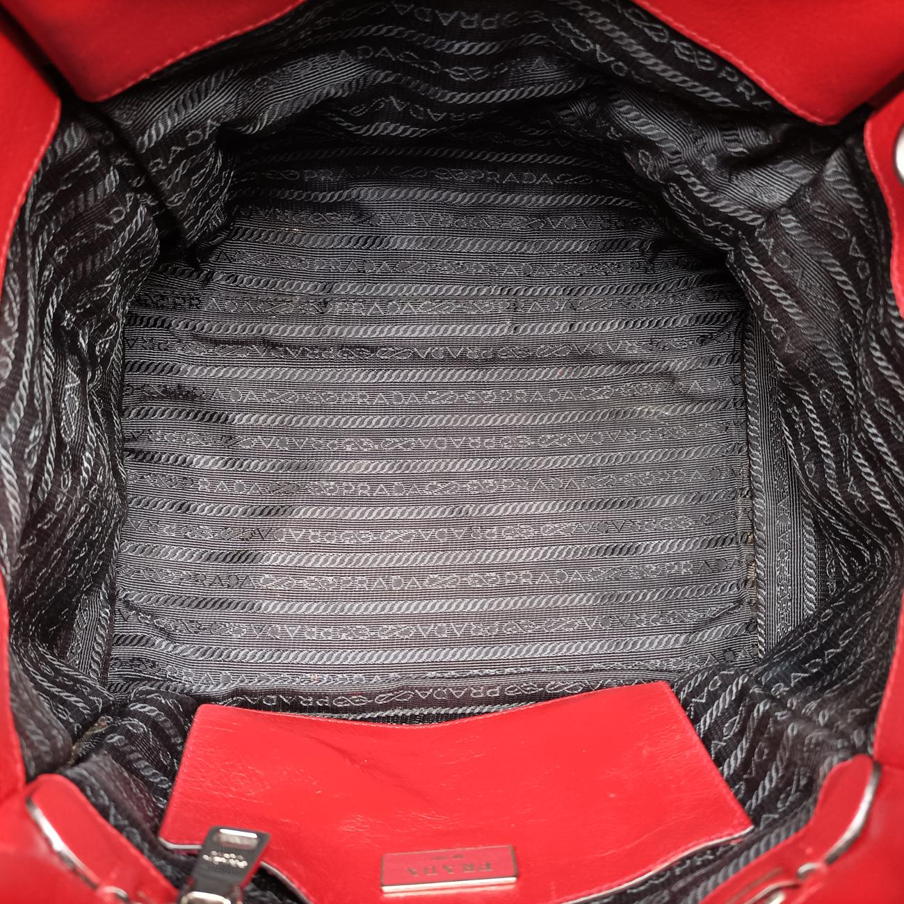 Twin Pocket Winged Tote Red Leather BN2619 12 113ツイン ポケット ウィング トート レッド レザー BN2619 12 113