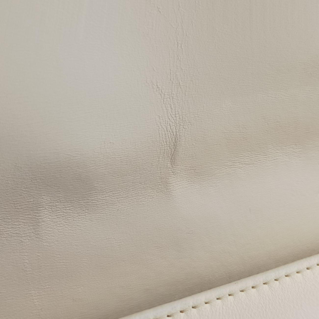 BOY CHANELWhitelambskinA6754617742353ボーイシャネルホワイトラムスキンA6754617742353