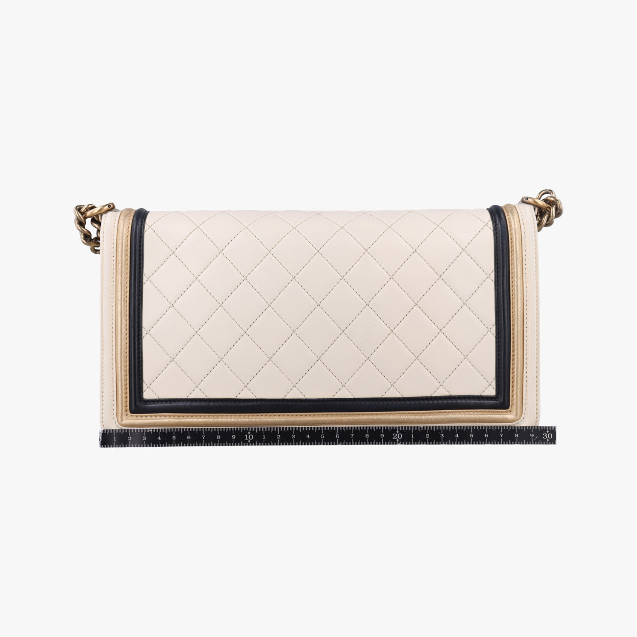 BOY CHANELWhitelambskinA6754617742353ボーイシャネルホワイトラムスキンA6754617742353