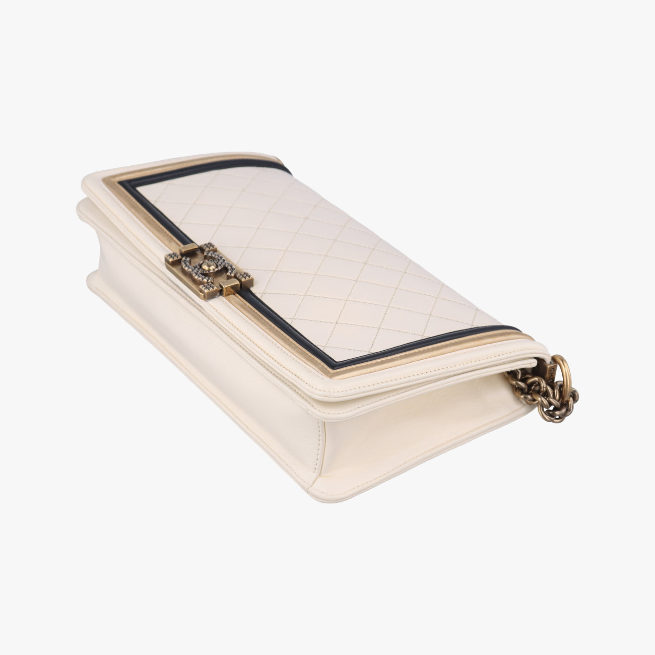 BOY CHANELWhitelambskinA6754617742353ボーイシャネルホワイトラムスキンA6754617742353