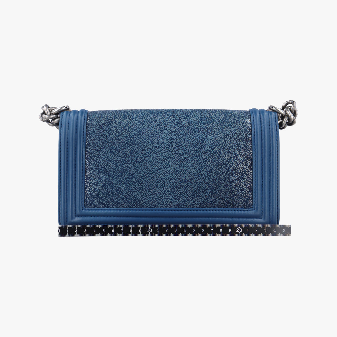 BOY CHANELBluePearlfish skin×leatherA6713816706579ボーイシャネルブルーパールフィッシュスキン×レザーA6713816706579