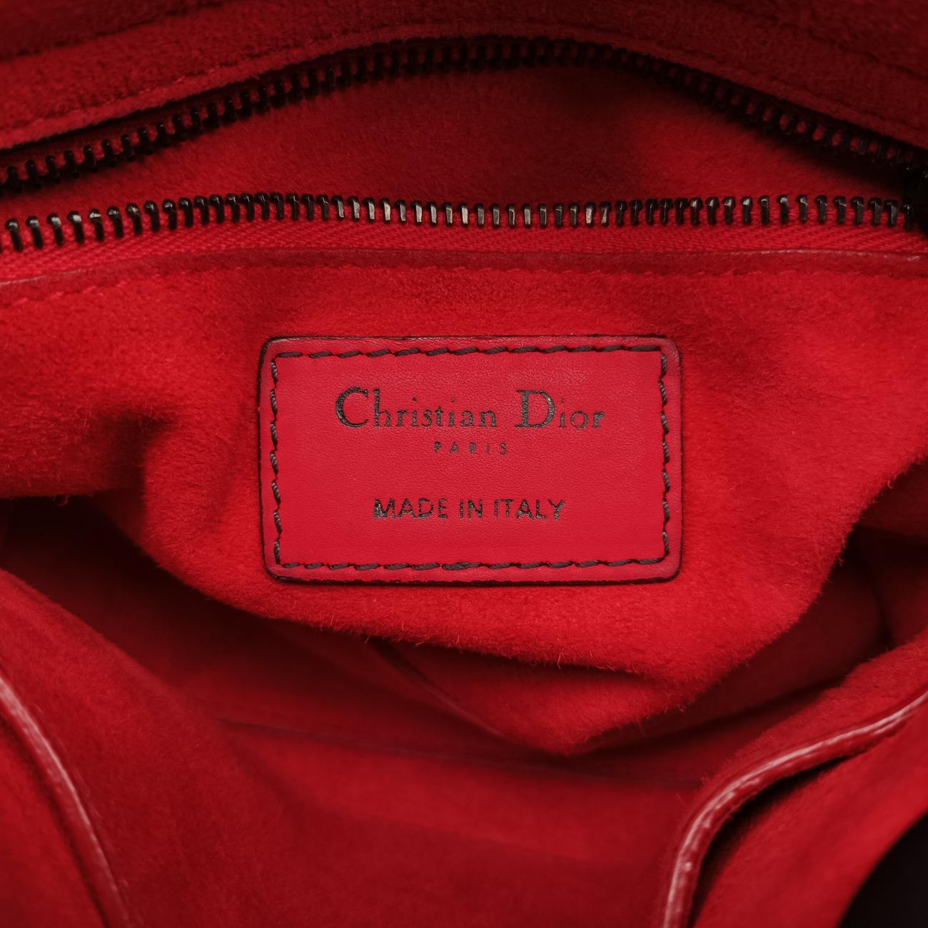 レディ ディオール カナージュ スタッズ ミニRedlambskin18-MA-0168レディ ディオール カナージュ スタッズ ミニレッドラムスキン18-MA-0168