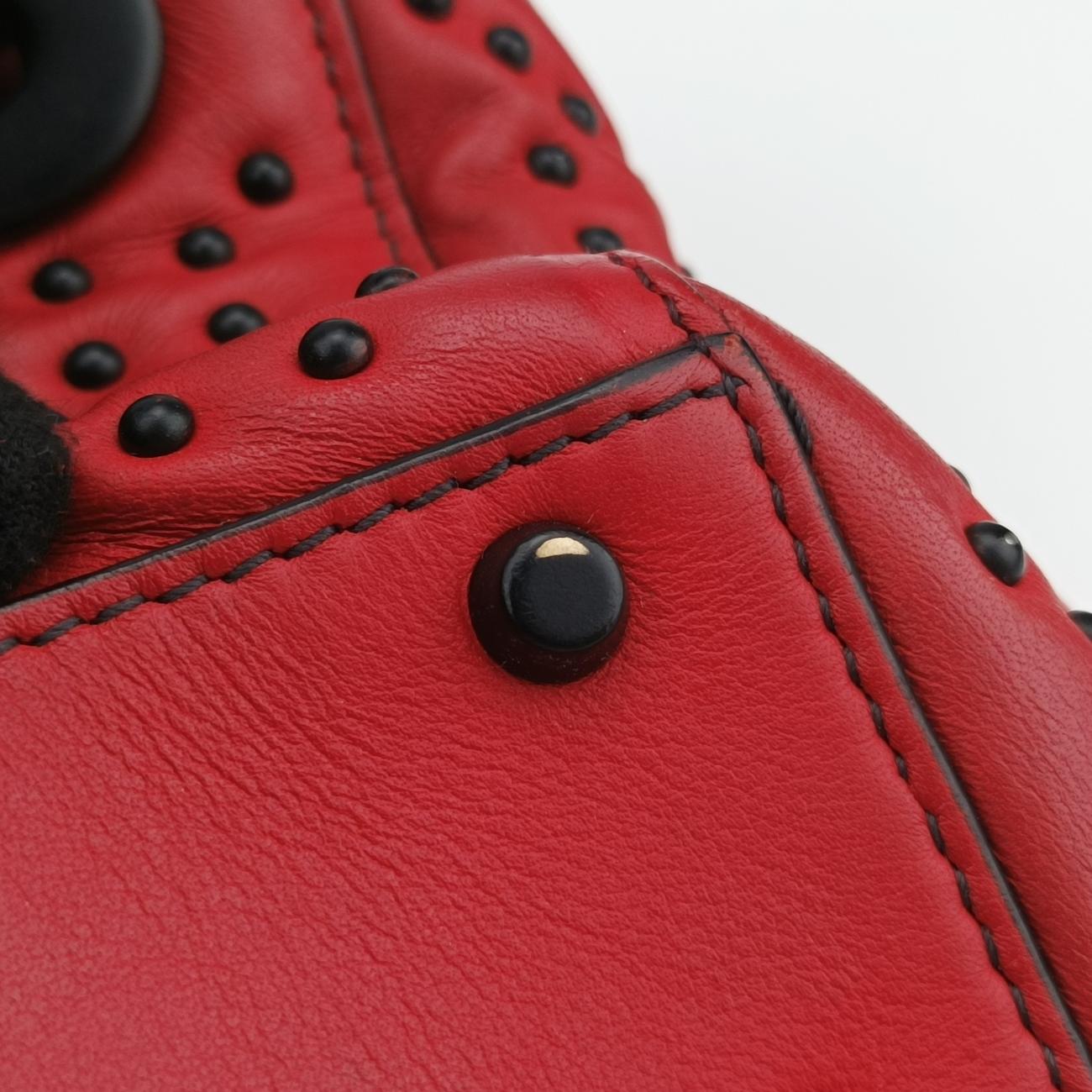 レディ ディオール カナージュ スタッズ ミニRedlambskin18-MA-0168レディ ディオール カナージュ スタッズ ミニレッドラムスキン18-MA-0168