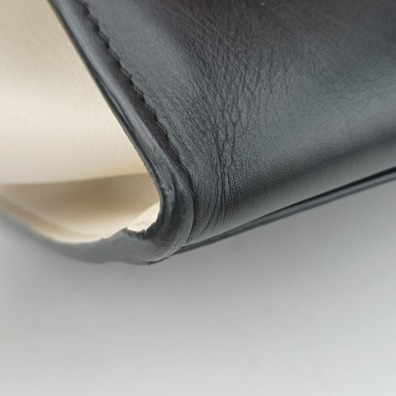 Trapèze MediumMulticolourLeatherU-AT-0113 U-PA-0133トラペーズミディアムレッド×ブラック×ホワイトレザーU-AT-0113 U-PA-0133