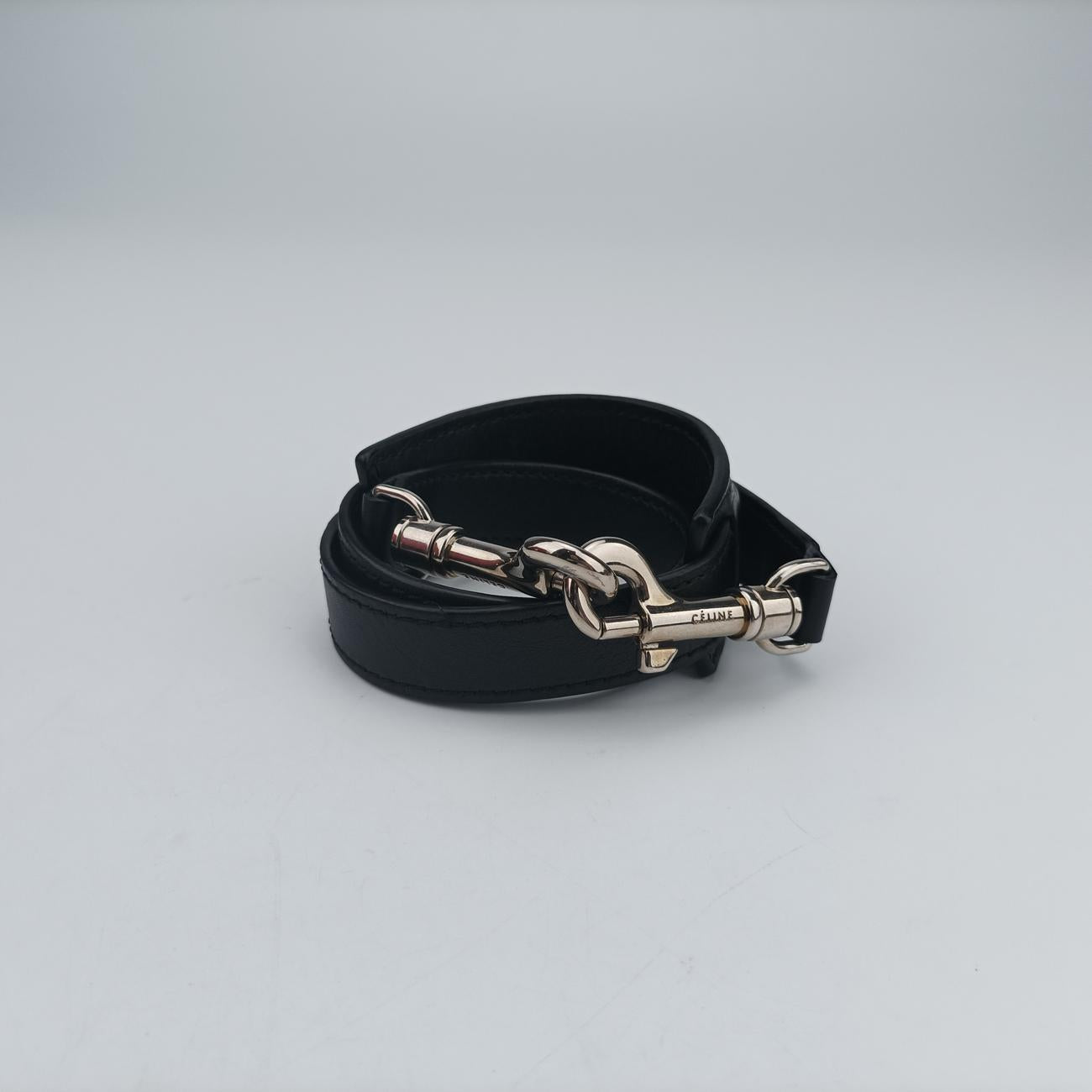 Trapèze MediumMulticolourLeatherU-AT-0113 U-PA-0133トラペーズミディアムレッド×ブラック×ホワイトレザーU-AT-0113 U-PA-0133