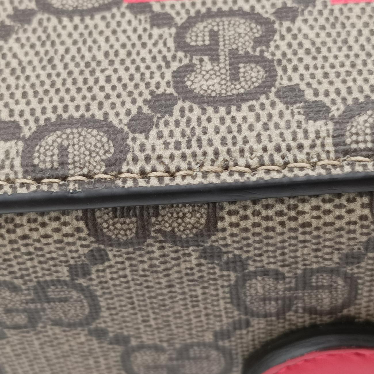 GG SupremeBrown×RedPVC coated canvas677610GGスプリーム ブラウン×レッドPVCコーティングキャンバス677610