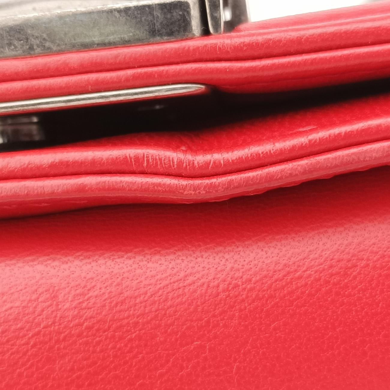 BOY CHANELRedGaluchat Stingray ×lambskinA6713716708938ボーイシャネルレッドガルーシャ スティングレイ×ラムスキンA6713716708938