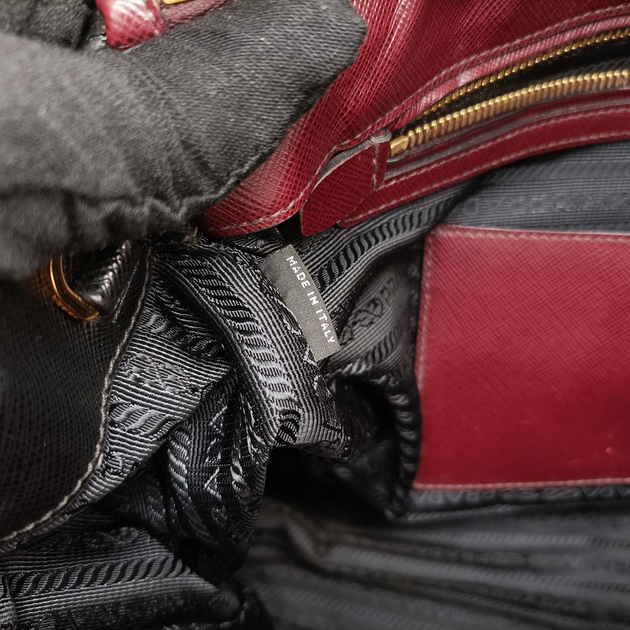 GalleriaBurgundy×BlackSAFFIANO LeatherBN22747 V 208ガレリアワインレッド×ブラックサフィアーノレザーBN22747 V 208