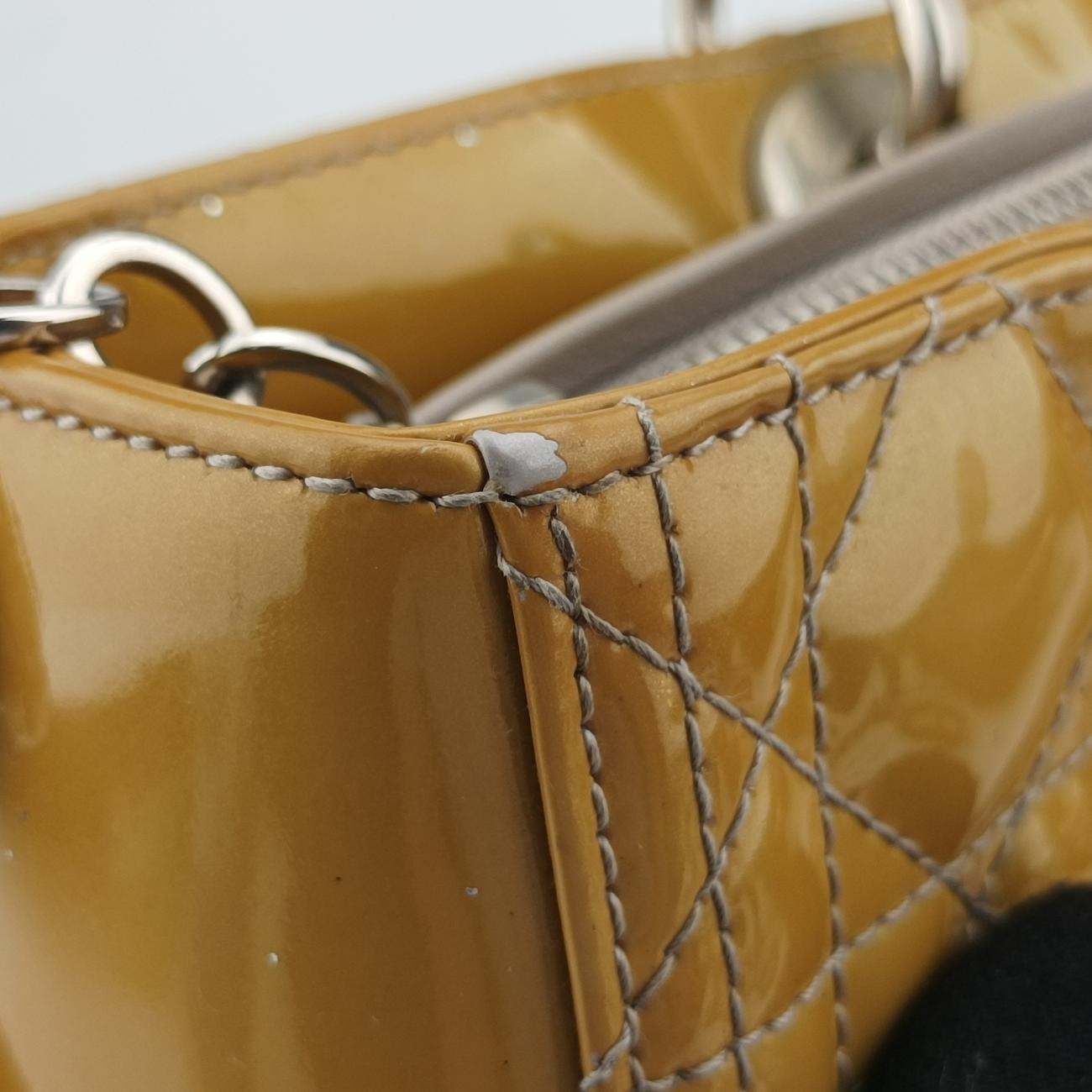 Lady DiorYellowPatent18AMA-0111レディディオール ラージイエローパテント18AMA-0111