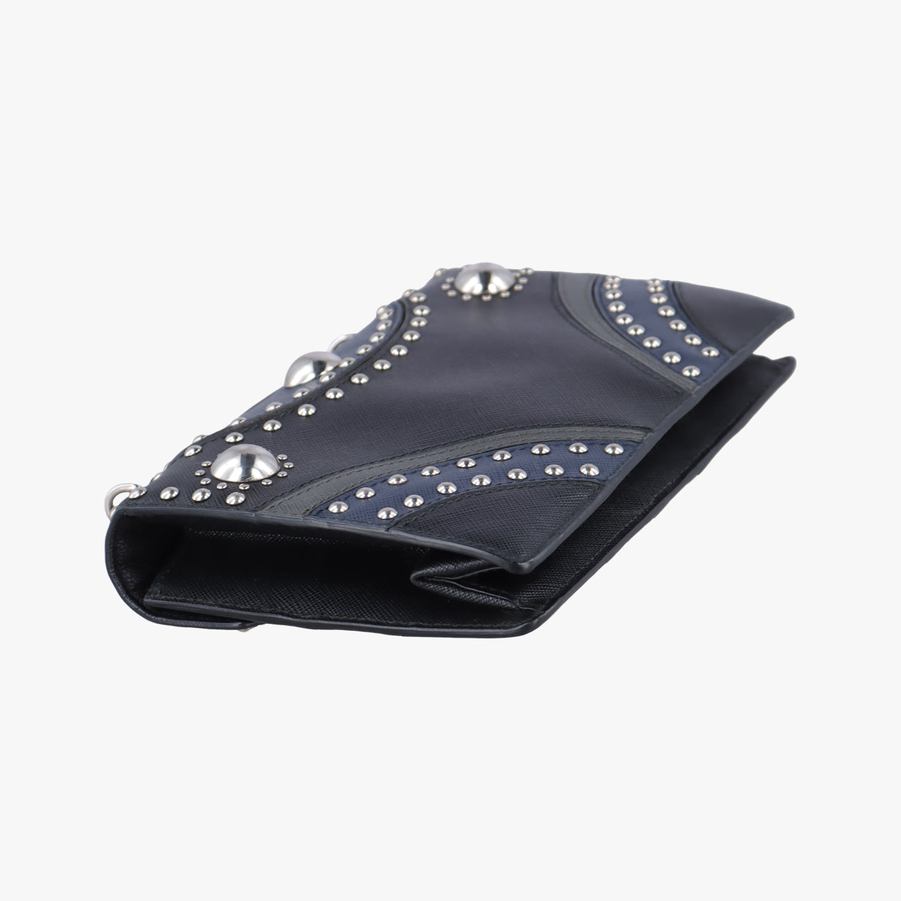 Studded CrossbodyBlack×NavySaffiano LeatherBT0970180スタッズクロスボディブラック×ネイビーサフィアーノレザーBT0970180